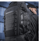 M-Tac Rygsæk Large Elite Hex Gen. IV mustana, ergonominen muotoilu ja toiminnallinen säilytys, valmistettu kestävästä Cordura-kankaasta.