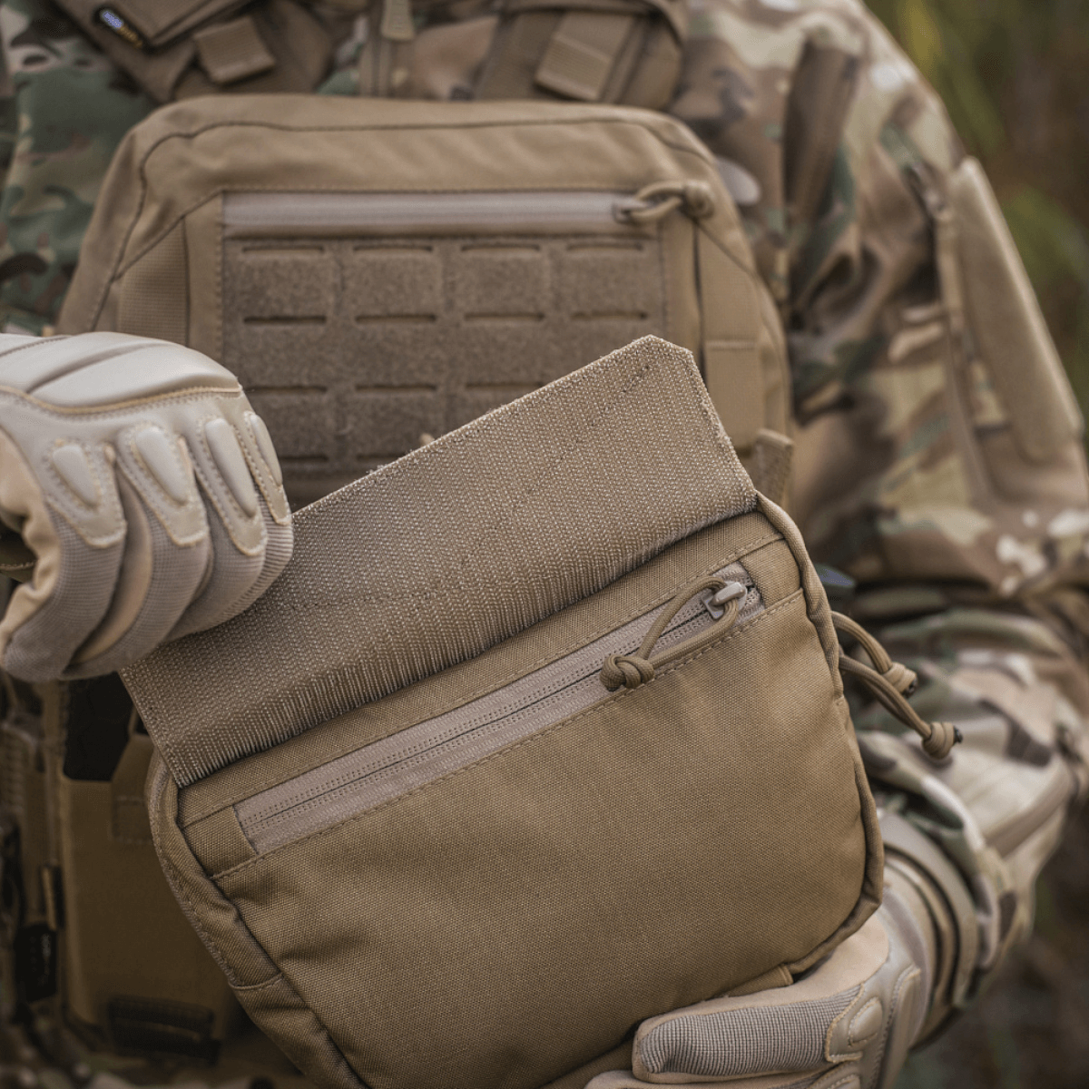 M-Tac Lomme til Tilbehør Lower Large Elite Plate Carrier, kulutusta kestävä Cordura 500D, vetoketjutasku ja MOLLE-yhteensopiva muotoilu, galleria-asento 1.