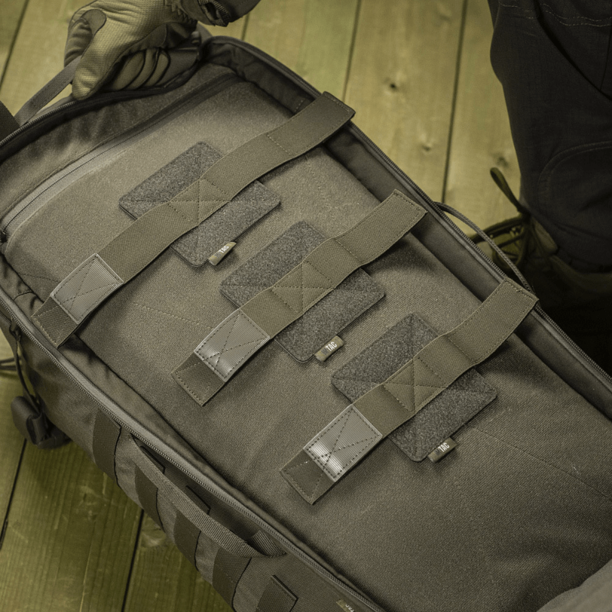 M‑Tac reppuinsertti (3 kpl) suojaa aseita koteloissa ja M‑Tac Large Elite Hex -repussa Velcro-paneelilla optimaalista turvallisuutta varten.