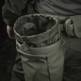 M‑Tac Magasinsæk Dump Pouch Lite Elite Cordura 500D:llä kiinnitettynä vyöhön, näyttää quick-pull-sulkimet ja kestävä rakenne.