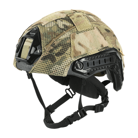 M‑Tac Hjelmcover Shroud Elite MULTICAMissa, suunniteltu TOR-D-kypärille, suojaa vaurioilta, Velcro-paneelit ja remmit lisävarusteille.
