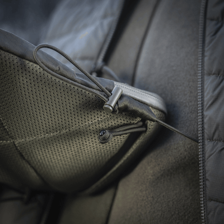 M‑Tac Pocket Bag Elite HEX kulutusta kestävin YKK-vetoketjuin päivittäiseen käyttöön ja EDC-varusteiden sekä pikkutarvikkeiden säilytykseen.