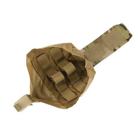 M‑Tac Medic Pouch Vertical Large Elite avoinna, näyttää sisäisen IFAK-organizerin ja joustavat nylonseinämät, valmistettu Cordura 500D:stä.