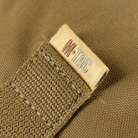 M-Tac Pouch Sukharka Gen.3 XL Cordura 500D -kankaasta, näyttää M-Tac-logoetiketin ja tekstuurin yksityiskohdat.