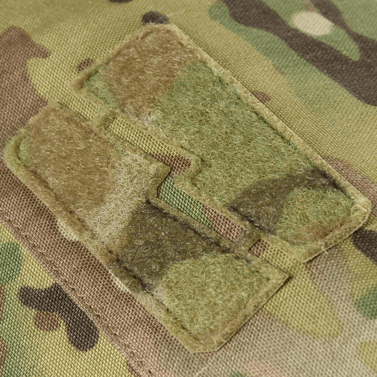 Lähikuva M-Tac Pouch Sukharka Gen.3 XL Velcro-panelilla camo-Cordura 500D -materiaalista, kestävä muotoilu.