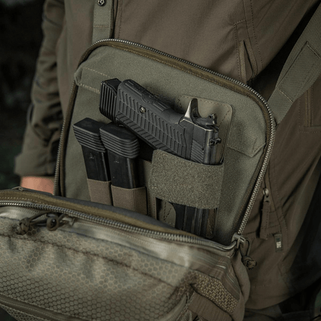 M-Tac Tablet Bag Laser Cut Hex piilotetulle asekotelolle ja nopeaan pääsyyn, valmistettu laadukkaista Cordura-materiaaleista.