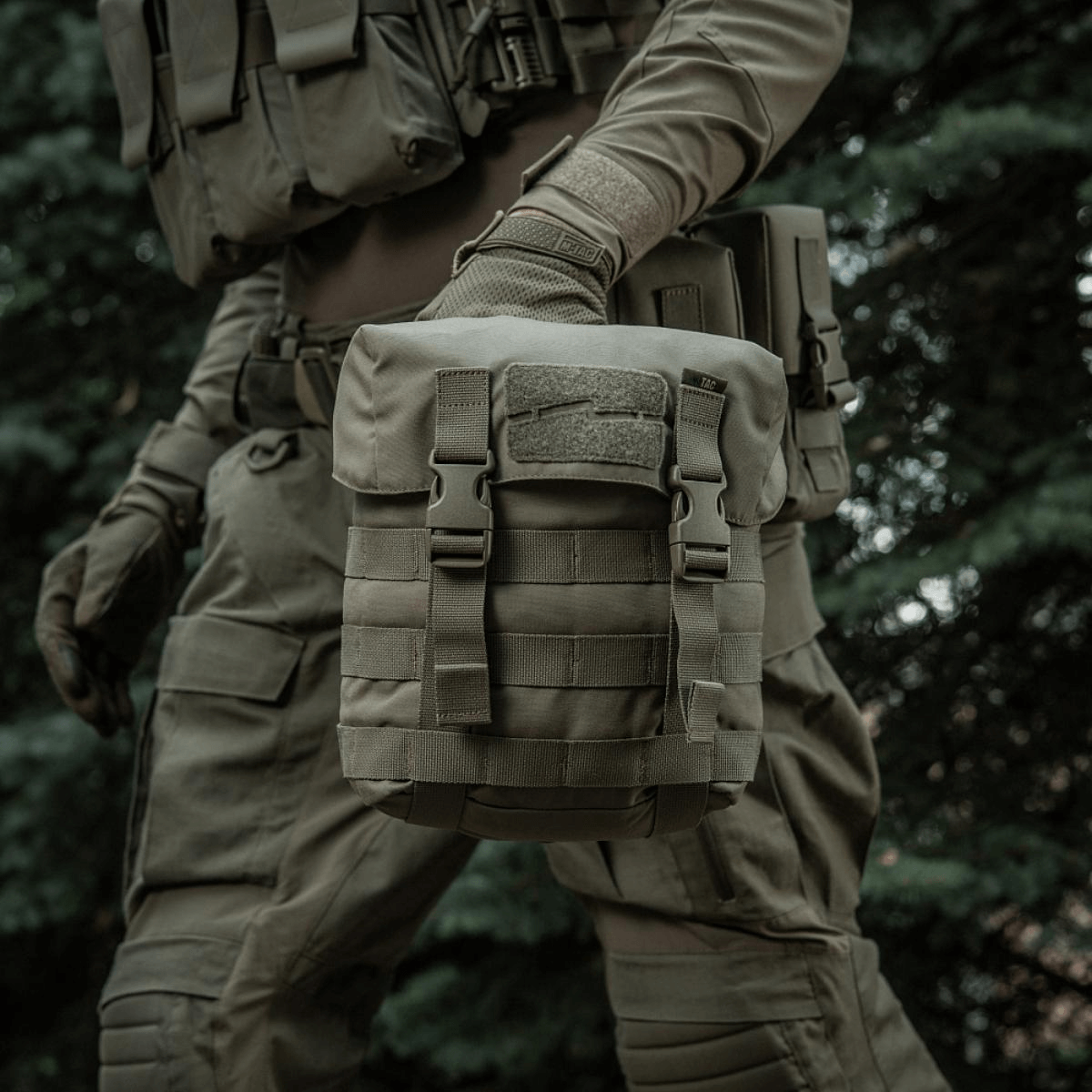 M-Tac Sukharka Gen.3 Pouch kiinnitettynä sotilasvarustukseen, Cordura 500D ja MOLLE-interface näkyvissä.