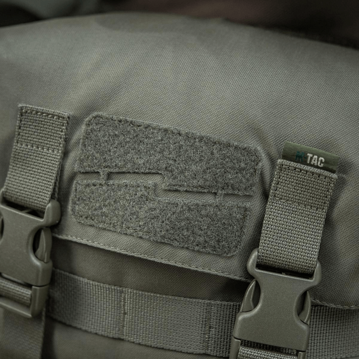 M-Tac Sukharka Gen.3 Pouch fastex-lukolla ja MOLLE-interfacella, Cordura 500D, sopii sotilaskäyttöön.