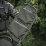 M-Tac STURM Elite -repun avoin tasku näyttää sisäverkotaskut ja säilytysmahdollisuudet taktilliselle varustukselle.