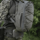 M-Tac STURM Elite -reppu taktiseen käyttöön MOLLE Laser Cut -etupaneelilla ja sivutaskuilla, sopiva lyhyille tehtäville ja välttämättömälle varustukselle.