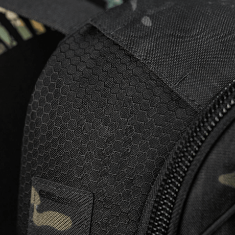 M-Tac STURM Elite -reppu Cordura-materiaaleilla ja MOLLE Laser Cut -etupaneelilla.