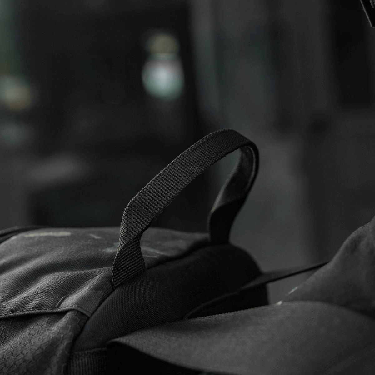 M-Tac STURM Elite -reppu Cordura-materiaalista, MOLLE Laser Cut -muotoilulla ja joustavilla sivutaskuilla taktista varustusta varten.