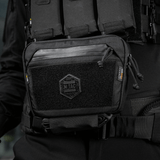 M-Tac Large Elite Gen.II -olkalaukku, jämäkkä olkalaukku Cordura 500D:stä, YKK-vetoketjut ja M-Tac-brändilogo, taktiseen käyttöön.