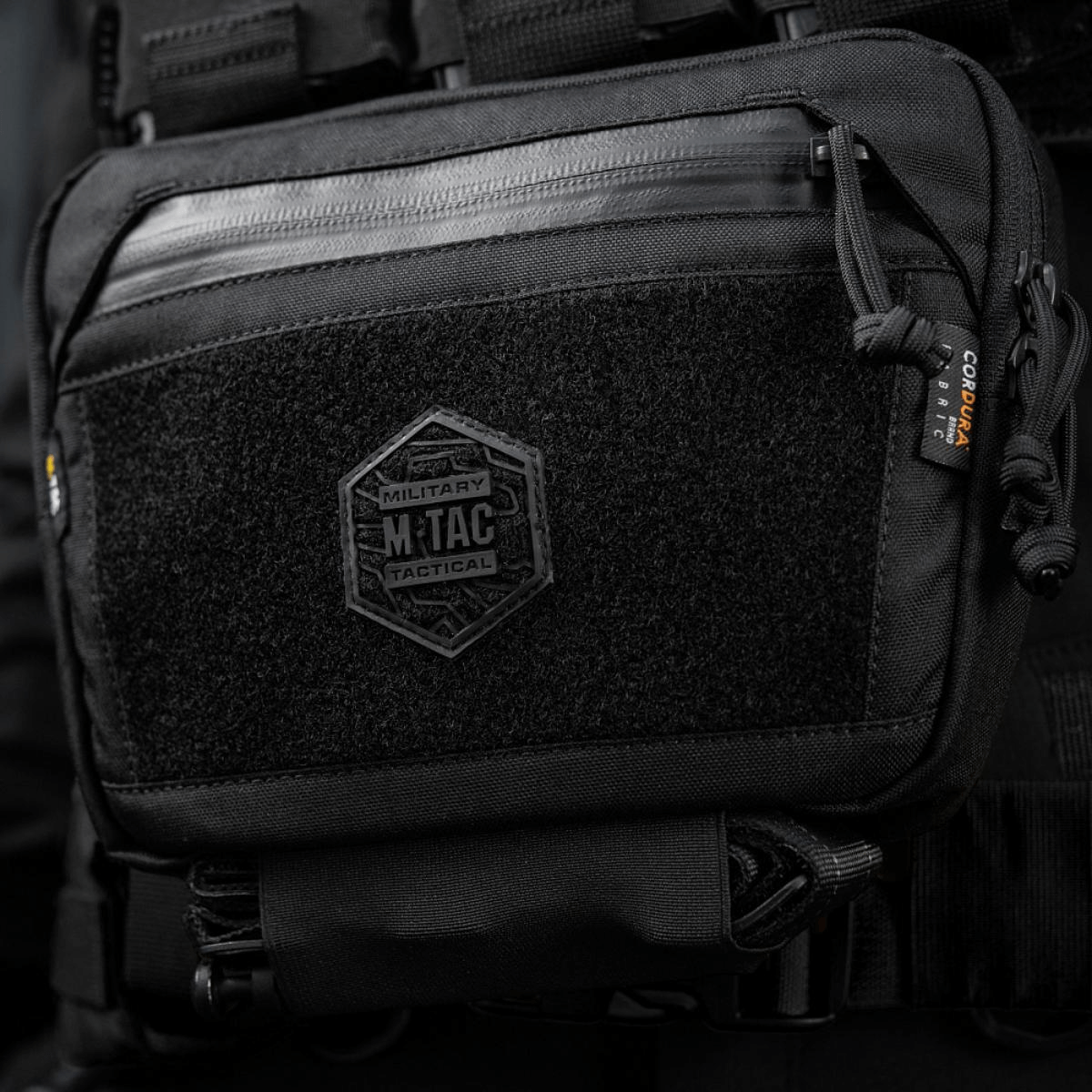 M-Tac Large Elite Gen.II -olkalaukku Cordura 500D -materiaalista ja YKK-vetoketjuilla, taktinen muotoilu varusteiden kuljetukseen.