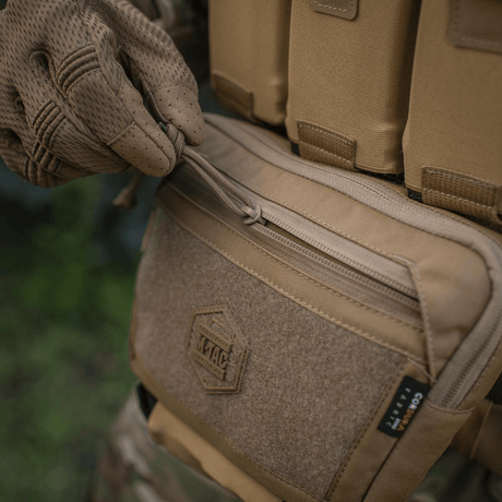 M-Tac Large Elite Gen.II -olkalaukku Velcro-paneelilla, kestävä Cordura 500D ja YKK-vetoketju taktiseen käyttöön.