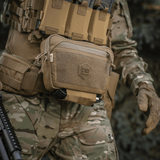 M-Tac Large Elite Gen.II -olkalaukku robuustista Cordura 500D -materiaalista, sopii taktiseen käyttöön, YKK-vetoketjuilla ja etu-Velcro-paneelilla.