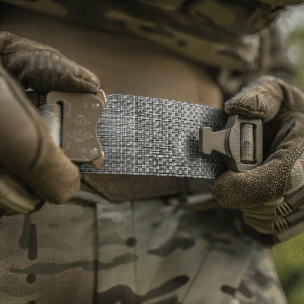 M-Tac Tiger Bælte Cobra Buckle säädettävällä vyöjärjestelmällä ja vankalla liitos-soljella, suunniteltu taktisten varusteiden kiinnitykseen, galleria-asema 1.