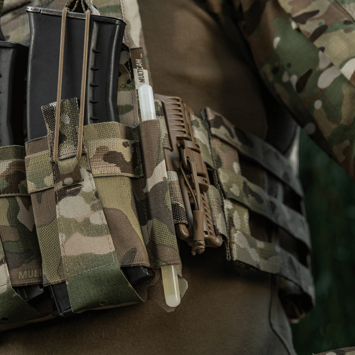 M-Tac etupaneeli Plate Carrier Cuirass QRS:lle, 4 lipasta, multicam-elastista materiaalia, NIJ-sertifiointi, galleria, sijainti 1.