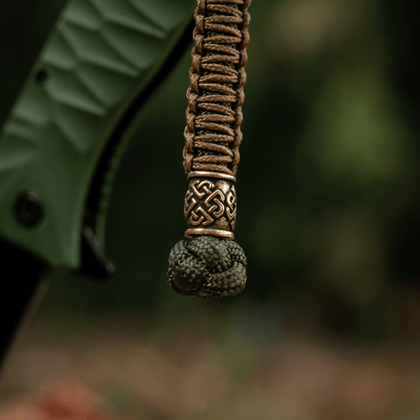 M-Tac Knife Lanyard Celtic, punottu paracord koristeellisella designilla, lisävaruste veitsille ja varusteille.