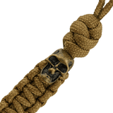 M-Tac Loopy Snake Skull Lanyard punotusta paracordista, suunniteltu veitsille ja varusteille, koristeellisella kallo-yksityiskohdalla.