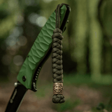 M-Tac Viper Lanyard Scandinavian punotulla paracordilla ja Viper-helmellä skandinaavisella designilla, yhteensopiva veitsien ja taskulamppujen kanssa.