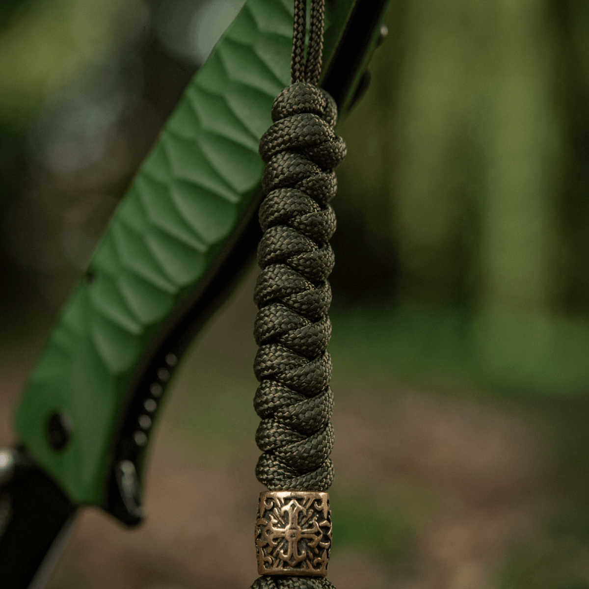 M-Tac Viper Lanyard Scandinavian punotulla paracordilla Viper-kuviolla, tyylikäs lisävaruste veitsille ja varusteille, joustava ja kestävä.