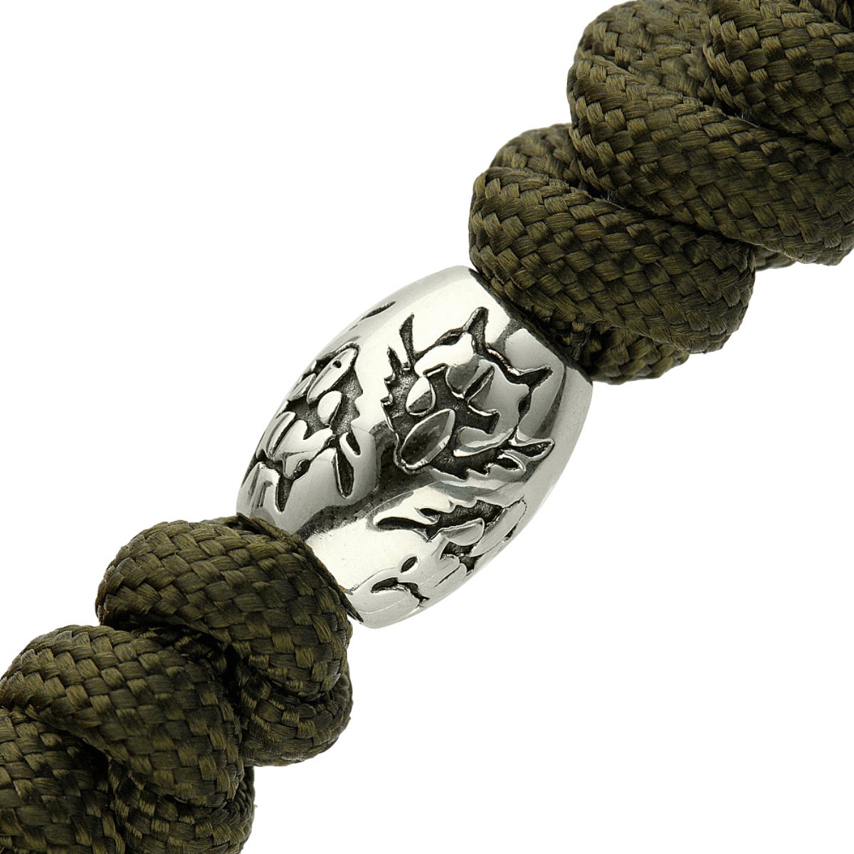 Punottu M-Tac Zeus Stainless Steel Lanyard koristeellisella ruostumattomasta teräksestä tehdyllä helmiellä veitselle ja varusteille, tarjoaa nopean pääsyn.