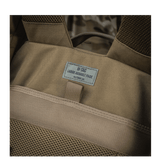 M-Tac Large Assault Pack -reppu MOLLE-järjestelmällä ja pehmustetuilla olkahihnoilla, sopii lyhyille vaelluksille ja kaupunkikäyttöön.