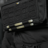Lähikuva M-Tac Admin Pouch Large Elite -taskusta kiinnitettynä reppuun, Cordura 500D ja Laser Cut -tarrapaneeli.