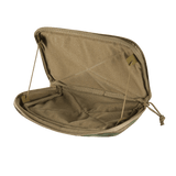 M-Tac Admin Pouch Large Elite avattuna, näyttää tilavan sisäosan taktiseen säilytykseen ja tarraseinät modulaariseen kiinnitykseen.