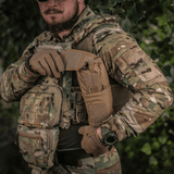 M-Tac Mediclomme Small Vertical Elite kulutusta kestävästä multicam-nylonista NIJ-sertifioinnilla, näytetty gallerian sijainti 1, taktista lääkintäsäilytystä varten.
