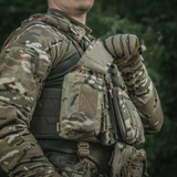M-Tac Mediclomme Small Vertical Elite multicam-nylonista, NIJ-sertifiointi, kiinnitetty taktiseen varustukseen, näytetty galleria-asemassa 1.