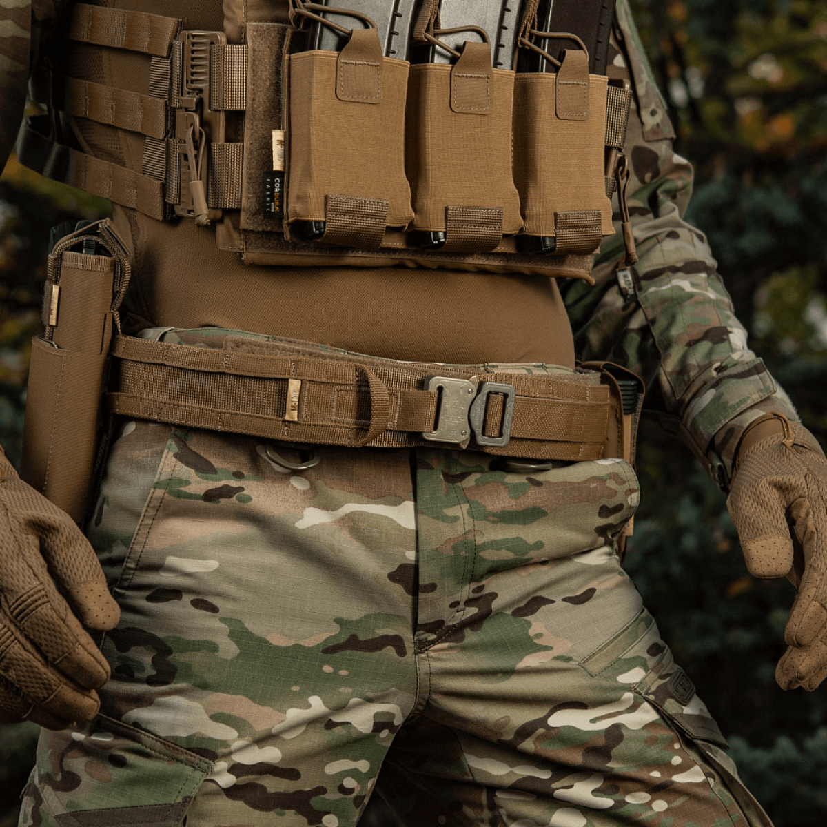 M-Tac Range -vyö Cobra Buckle Gen.IV taktinen vyö sotilaskäyttöön ja ampumaradalle, vahvistettu Tegris-komposiitilla ja säädettävällä tarralla.