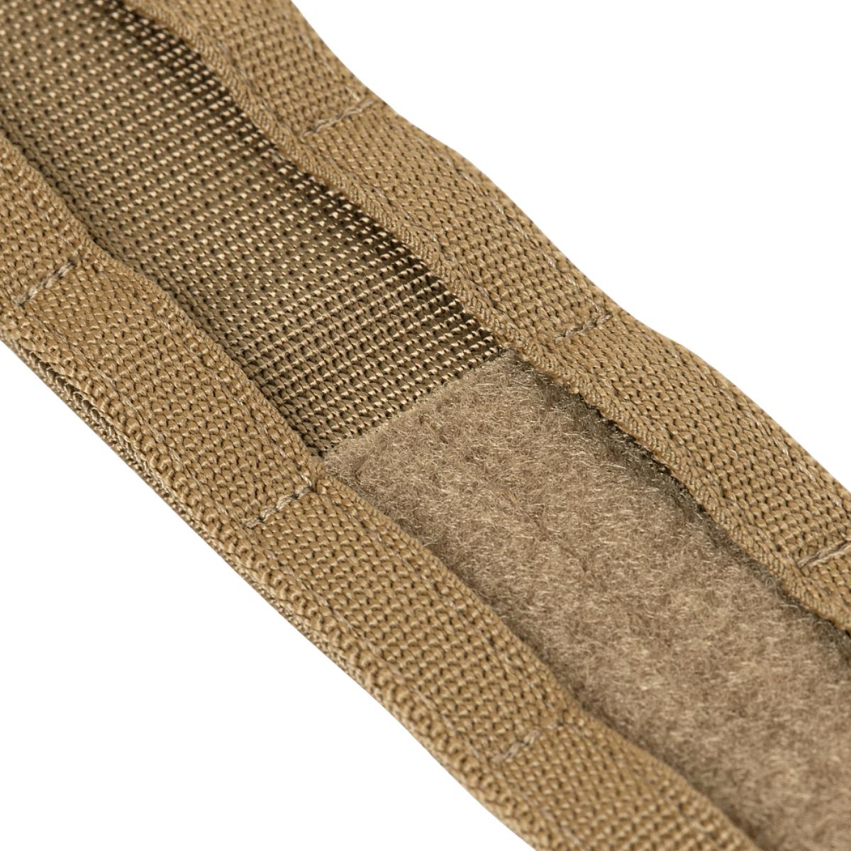 Yksityiskohta M-Tac Range -vyöstä Cobra Buckle Gen.IV tarralla ja Tegris-vahvikkeella taktiseen käyttöön.