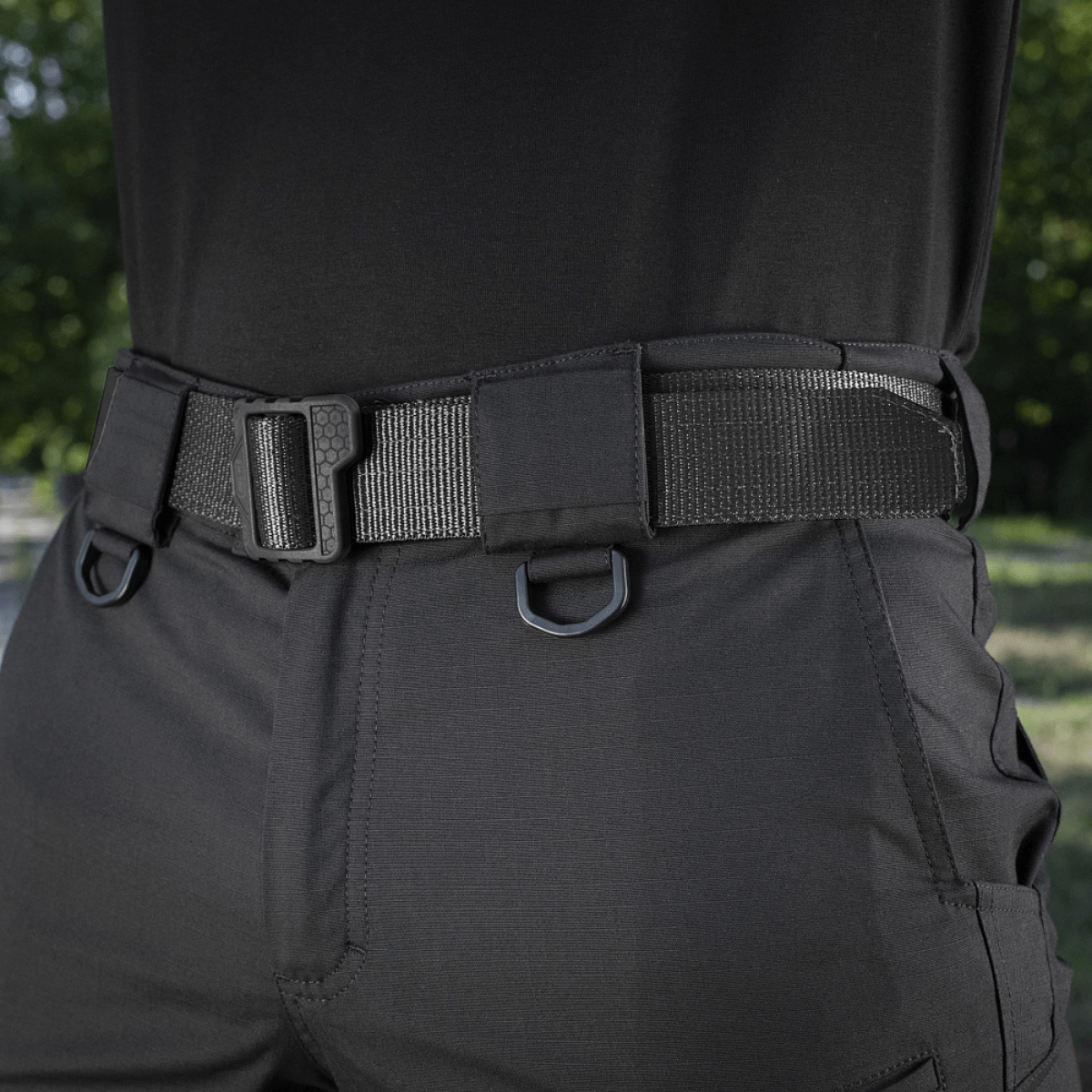 M-Tac Shorts Aggressor Gen.II Flex mustasta ripstop-materiaalista, taktinen muotoilu, sopii sekä harjoitteluun että vapaa-aikaan.