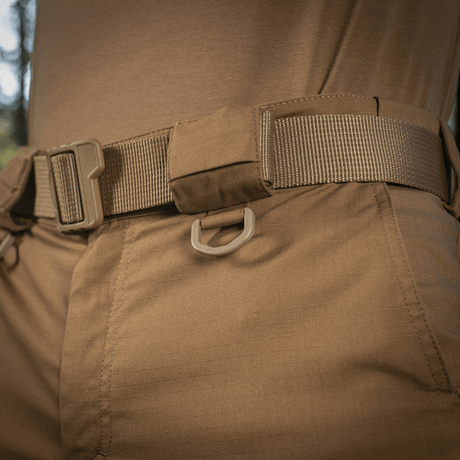 M-Tac Shorts Aggressor Gen.II Flex ruskeana, moderni taktinen muotoilu, ripstop-materiaali Teflon-pinnoitteella.