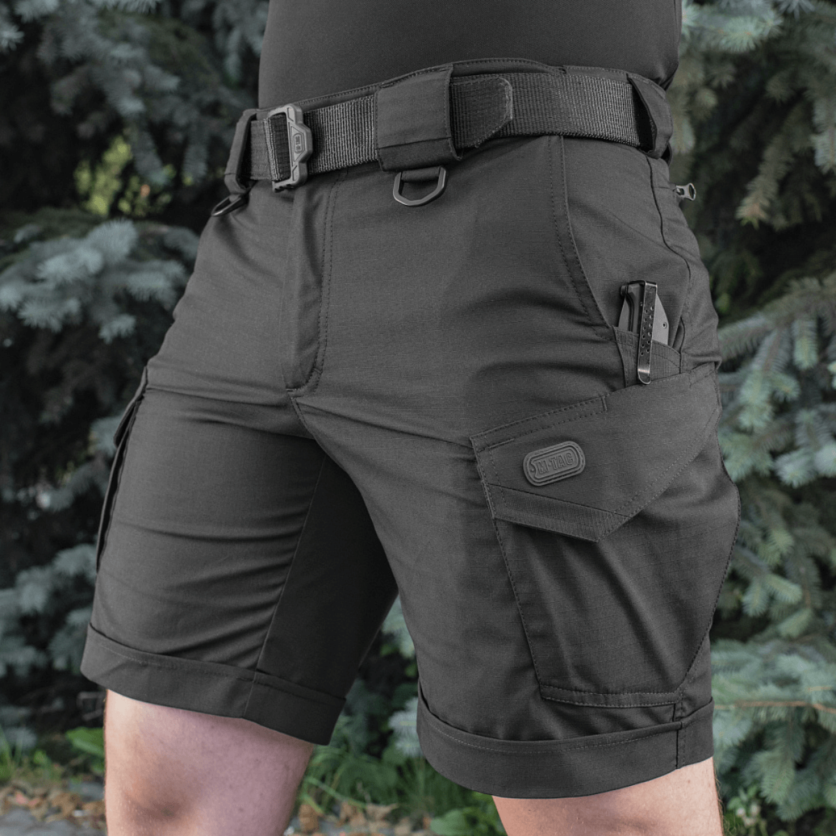 M-Tac Shorts Aggressor Short taktisin ominaisuuksin, joustavaa Flex rip-stop -materiaalia ja D-renkaita, täydelliset aktiiviseen luontokäyttöön.