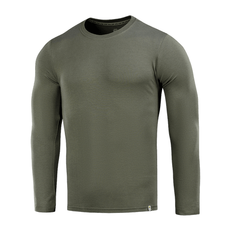 M-Tac Long-sleeve T-shirt 93/7 oliivinvihreänä, valmistettu 93% puuvillasta ja 7% elastaanista, ihanteellinen arkeen ja ulkoiluun.
