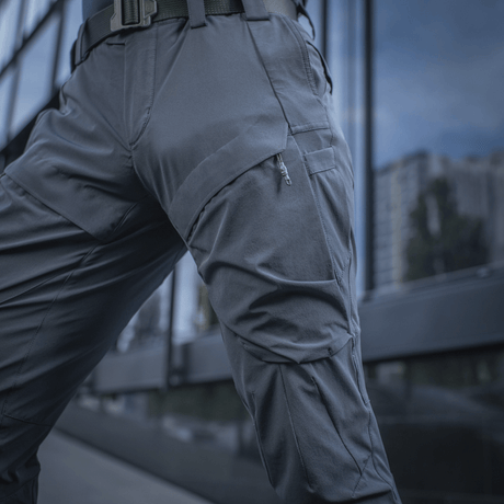 M-Tac Rubicon Flex -housut modernilla 4-Way Stretch -kankaalla ja innovatiivisella cargo-taskulla. Täydelliset harjoitteluun, työhön ja vapaa-aikaan.