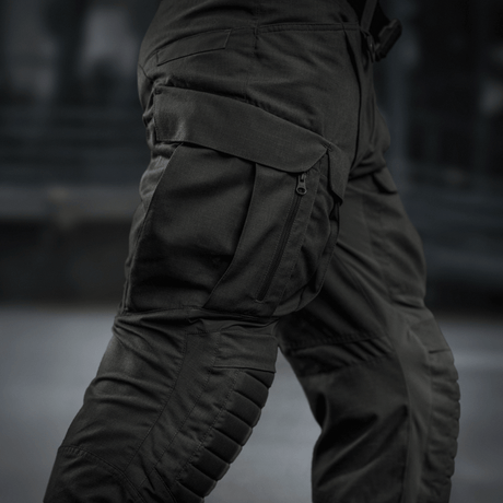 M-Tac-housut STURM NyCo Extreme Gen.II joustavilla Flex-inserteillä ja Cordura 500D -vahvikkeilla polvissa, suunniteltu taktiseen käyttöön ja mukavuuteen.