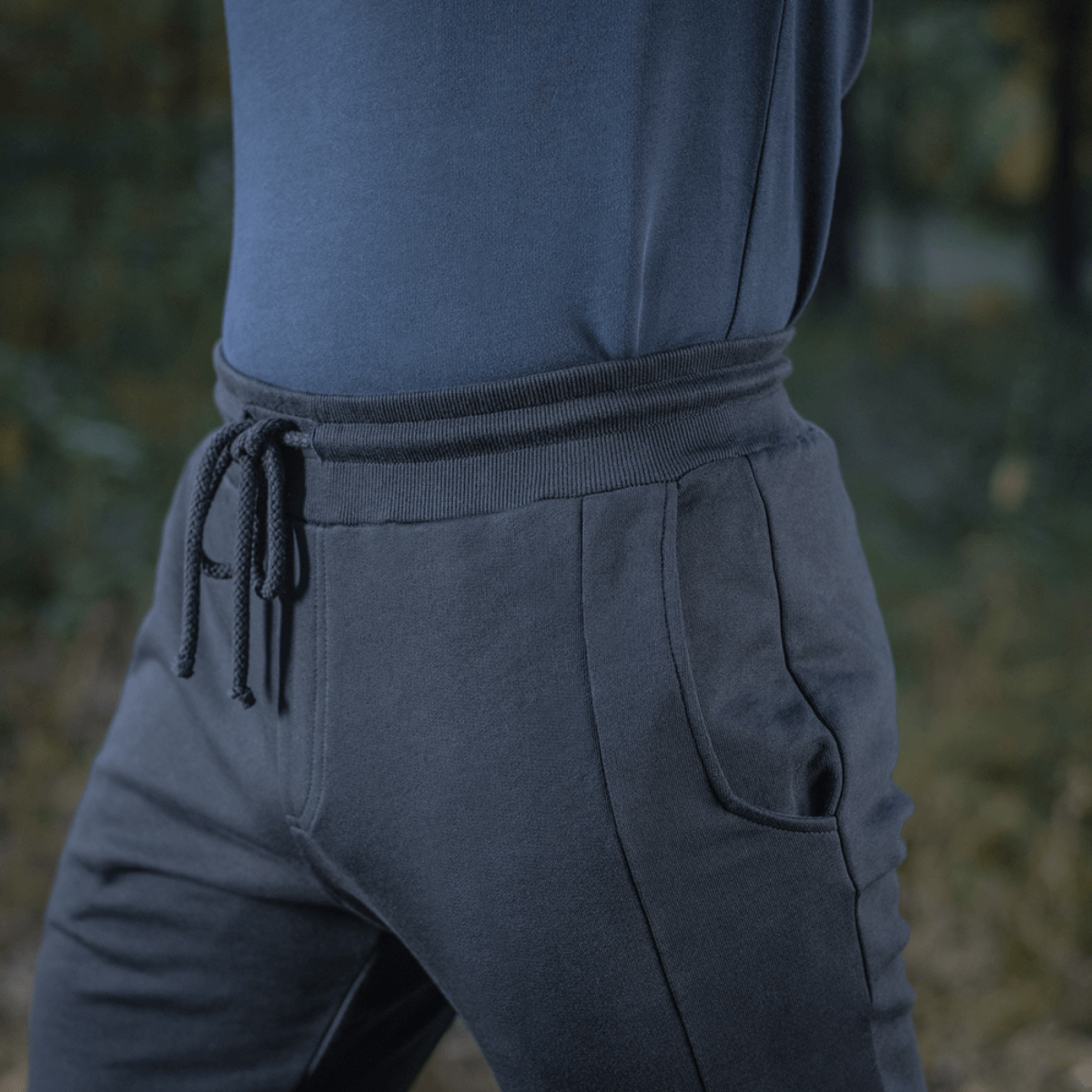 M-Tac Stealth Cotton -housut kuminauhalla vyötäröllä ja sivutaskuilla, sopivat urheiluun ja arkeen, valmistettu 100% puuvillasta.