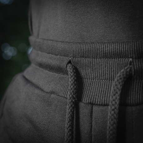 M-Tac Shorts Casual Fit Cotton kuminauhalla vyötäröllä mukavuutta varten.