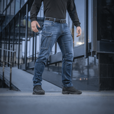 M-Tac Jeans Aggressor kestävä denim, tilavat taskut ja taktinen toiminnallisuus, ulkona modernilla tyylillä