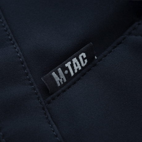 M-Tac Bukser Soft Shell Vinter fleece-vuorella ja softshell-materiaalilla tuulen- ja vedenhylkimistä varten.