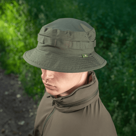 M-Tac Panama Rip-Stop army-hattu puolijäykkällä lipalla, kiinnitysnyörillä ja ilmanvaihtoaukoilla hengittävyyttä varten. Sopii naamiointiin.
