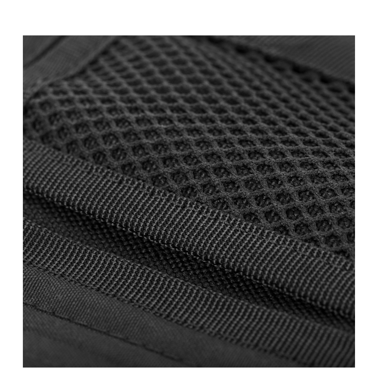 Yksityiskohta M-Tac Pung Elite -lompakosta, tehty kestävästä Cordura‑nylonista sotilastyyliin. Sopii farkkuihin tai taktisiin housuihin.