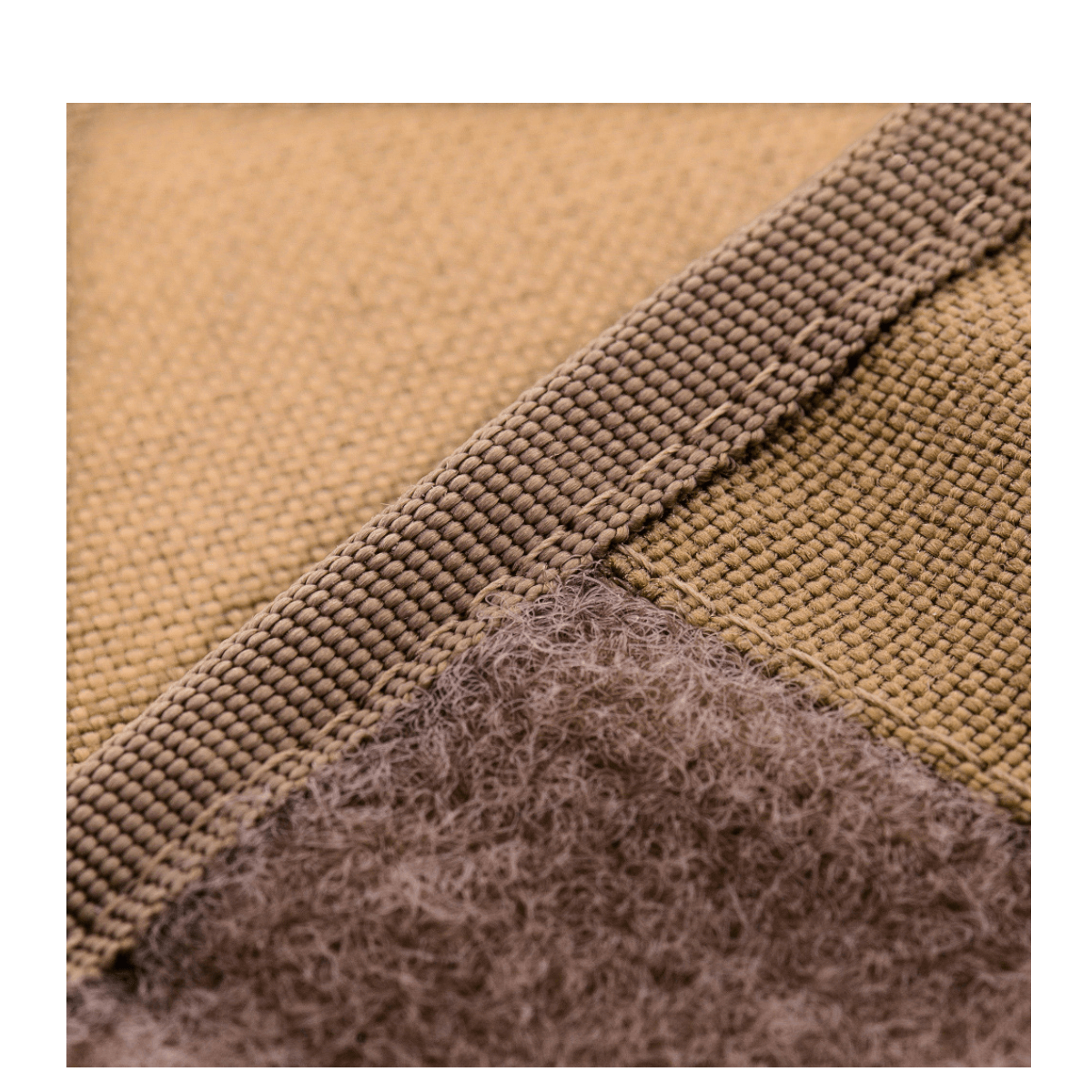 Lähikuva M-Tac Pung Elite -lompakosta, tehty kestävästä Cordura‑nylonista sotilastyyliin, tarrakiinnitys näkyvissä.