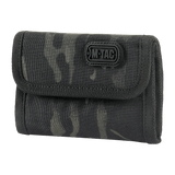 M-Tac Pung Elite Gen.II kompakti lompakko kestävästä Cordura 500D:stä YKK-vetoketjuilla ja tyylikkäällä M-Tac-logolla.