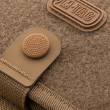 M-Tac Patch Panel Elite Large 1000D CORDURA®, Velcro-loop ja napillinen suljenta. Käytännöllinen ja kestävä muotoilu.