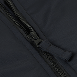 Lähikuva M-Tac Alpha Gen.III Pro talvitakin vetoketjusta, vettähylkivä nylon ja G-Loft-eristys.